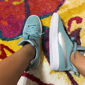 NWOB Puma Suede Shoes